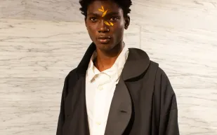 الموضة للجميع.. 137 علامة تجاريّة تلتقي في "أسبوع لندن" 