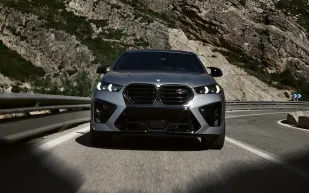 "بي إم دبليو إكس 6 إم 2023".. اتحاد الأداء القوي مع الفخامة الراقية