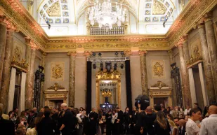 عرض أعمال مصممين سعوديين في قصر بالازو سيربيلوني العريق بميلان