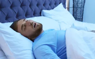 احذر.. الشخير يهدد صحة الدماغ والقلب وقد يؤدي للاكتئاب