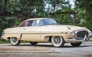 سيارة "Hudson Italia" الكلاسيكية النادرة للبيع في مزاد rmsothebys