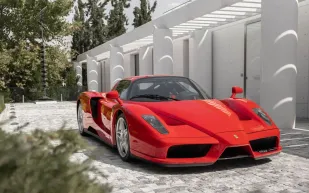 فيراري Enzo F40 موديل 2004 للبيع مقابل 3.5 مليون يورو