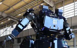 على غرار "Transformers".. شركة يابانية تبتكر روبوتًا يتحول إلى سيارة (فيديو)