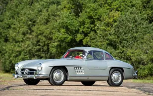 "مرسيدس بنز 300 SL" نادرة للبيع مقابل 1.5 مليون إسترليني
