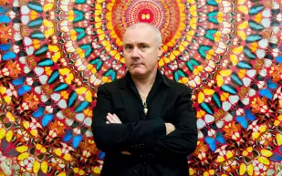 لوحة لـ "داميان هيرست" للبيع مقابل 2.5 مليون إسترليني