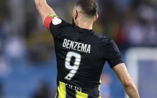 بنزيما: متفاجئ بمستوى كرة القدم في السعودية.. وأشعر بالسعادة داخل وخارج الملعب