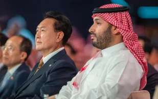 ولي العهد يشهد جلسة حوارية ضمن مبادرة "مستقبل الاستثمار"