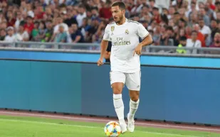 بعد إعلان الاعتزال.. لحظات لا تُنسى للاعب هازارد (فيديو)