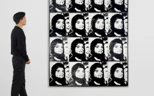 بيع لوحة "Sixteen Jackies" لـ "آندي وارهول" بما يقارب 26 مليون دولار