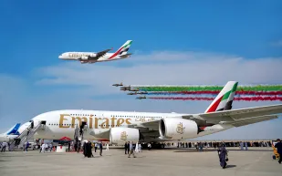 خلال معرض "دبي للطيران".. الإمارات تطلب 90 طائرة "بوينغ"