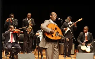 وفاة الفنان محمد الأمين أيقونة الموسيقى السودانية