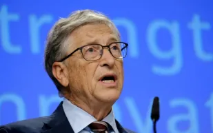 كتاب جديد يتهم "بيل غيتس" بالسيطرة على السوق الزراعية وليس إنقاذ الكوكب