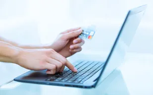 انخفاض معدل البطالة بين السعوديين خلال الربع الأول من 2020