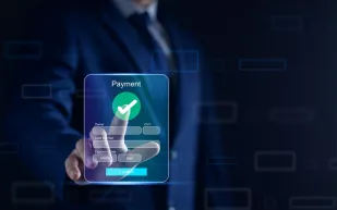 ثورة في المدفوعات الرقمية تعزز التجارة الإلكترونية بالمملكة