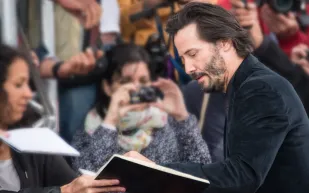 "من المعاناة يولد الأمل".. نجوم استعادوا بريقهم بعد أزمات عنيفة