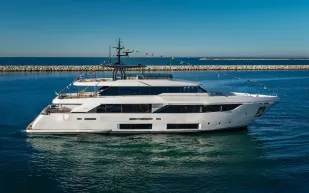 "Custom Line" تعلن إطلاق 3 يخوت فاخرة بتصميمات متميزة