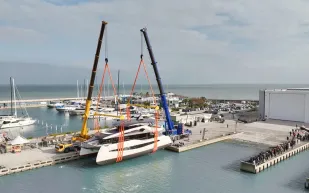 شركة "Wider" تُطلق "WiderCat 92" .. أول يخت هجين فاخر