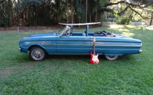 عرض سيارة "1963 Falcon Sprint" من فورد الخاصة بالنجم "Jimmy Buffet" للبيع في مزاد