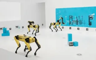 كلاب روبوتية ترسم لوحات تشبه أعمال "بيكاسو" بسعر 40 ألف دولار