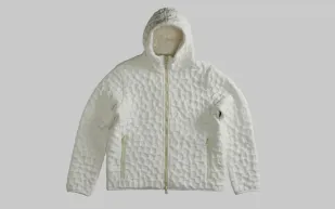 ما بين مقاومة الحريق والميكروبات .. تعرف على ملابس المستقبل من "Vollebak"