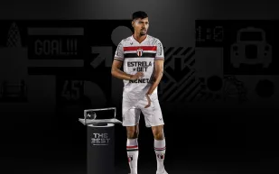 لاعب مغمور يفوز بجائزة بوشكاش لأفضل هدف.. كيف هز الشباك؟ (فيديو)