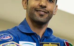 عودة رائد الفضاء الإماراتي إلى الأرض بعد مهمة تاريخية بالمحطة الدولية (فيديو)