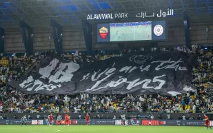 في اليوبيل الماسي.. روما الإيطالي يفوز على الشباب بنتيجة 2 - 1 (فيديو)