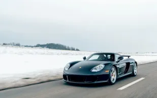 سيارة "Porsche Carrera GT" فريدة للبيع مقابل 1.85 مليون دولار في مزاد