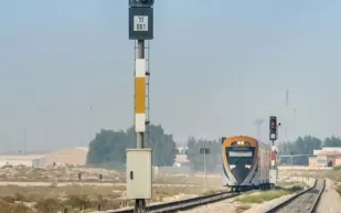 "سار" توقع عقدًا مع "ستادلر" السويسرية لشراء 10 قطارات حديثة