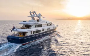 عرض يخت "Hercules" الفاخر من شركة "Feadship" للبيع بـ 19.5 مليون يورو