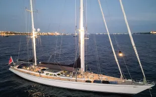 عرض يخت "Cyclos III" الفاخر للبيع بـ 4 مليون يورو