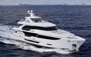 "Romeo Foxtrot" .. يخت فاخر يضع معايير جديدة