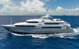عرض اليخت الفاخر "Amanti" للبيع بسعر 26.8 مليون دولار