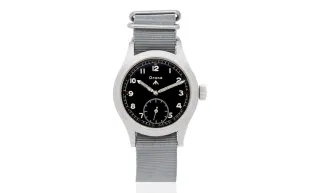 عرض ساعات عسكرية فاخرة من مجموعة "Dirty Dozen" للبيع في مزاد