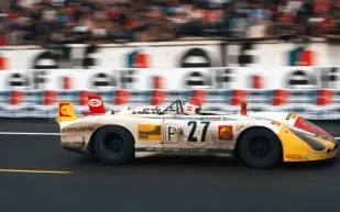 عرض سيارة "Porsche 908/02 Langheck Flunder Spyder" الأسطورية للبيع في مزاد بهذا السعر