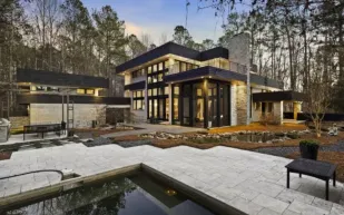 عرض منزل نجم مسلسل "The Walking Dead" للبيع بسعر 3.8 مليون دولار