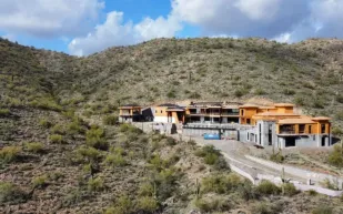 الكشف عن قصر فاخر مساحته 50 ألف قدم مربعة بتكلفة 54 مليون دولار