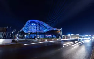 الجفالي للسيارات تفتتح أكبر مركز لـ Mercedes-Benz  على الدائري الشمالي في الرياض 