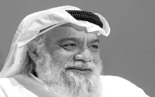 "الستار يُسدل" على مسيرة عبد الله السعداوي.. وداعًا لأحد أبرز رواد المسرح الخليجي