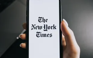 "OpenAI" تتهم "نيويورك تايمز" بالدفع "لشخصٍ ما" لاختراق "ChatGPT"