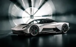 "Aston Martin" تؤجل إطلاق سياراتها الكهربائية بالكامل بسبب نقص الطلب