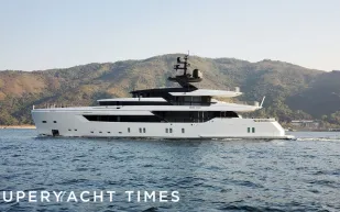 عرض اليخت "Kamakasa" للبيع مقابل 23.7 مليون دولار