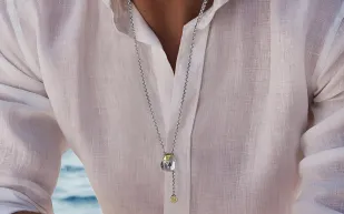 إكسسوارات "Azza Fahmy" للرجال.. التراث العربي يزيد أناقتك في ليالي رمضان