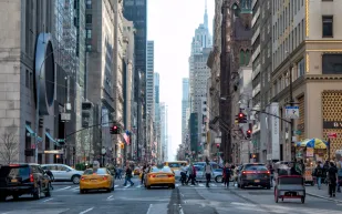 للتخلص من الازدحام.. دراسة تقترح إضافة لون جديد لإشارات المرور