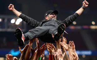 "كلوب" لن يرحل وحيدًا.. ليفربول بصدد التخلي عن 3 لاعبين مخضرمين