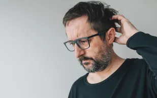 باحثون يكتشفون العلاقة بين الحالة المادية للإنسان وإصابته بالشيخوخة