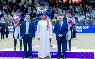 السويدي "كيتل" يتوج بكأس العالم للترويض بالرياض