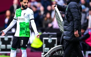 اشتباك لفظي بين صلاح ويورجن كلوب.. وأول رد فعل من الجانبين (فيديو)