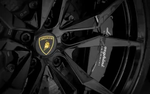 "Revuelto".. لامبورغيني تكشف عن سيارة نادرة