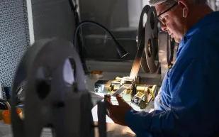 حفظ ذاكرة هوليوود السينمائية في مليون بكرة شريط سينمائي